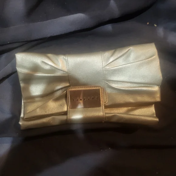 Versace - Picture 1 of 4